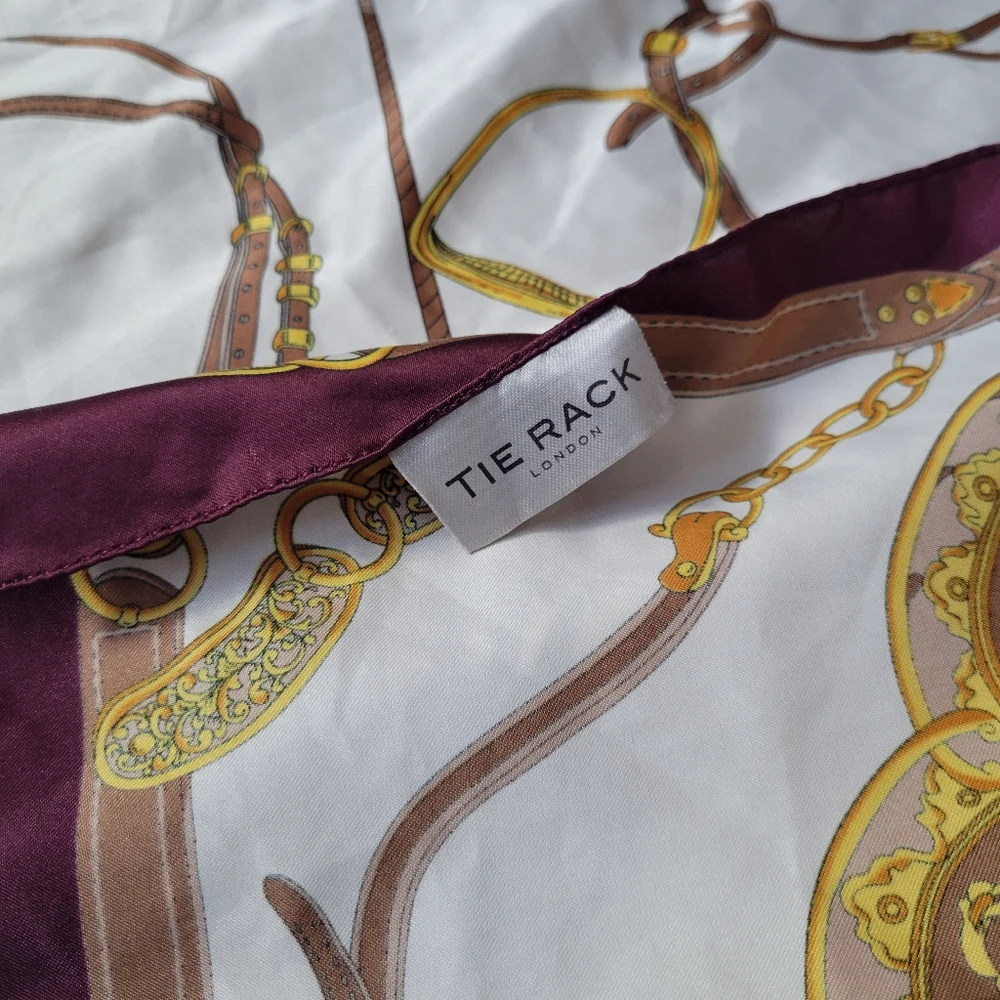 Tie Rack London‎ Women's Scarf with Belt & Chains
